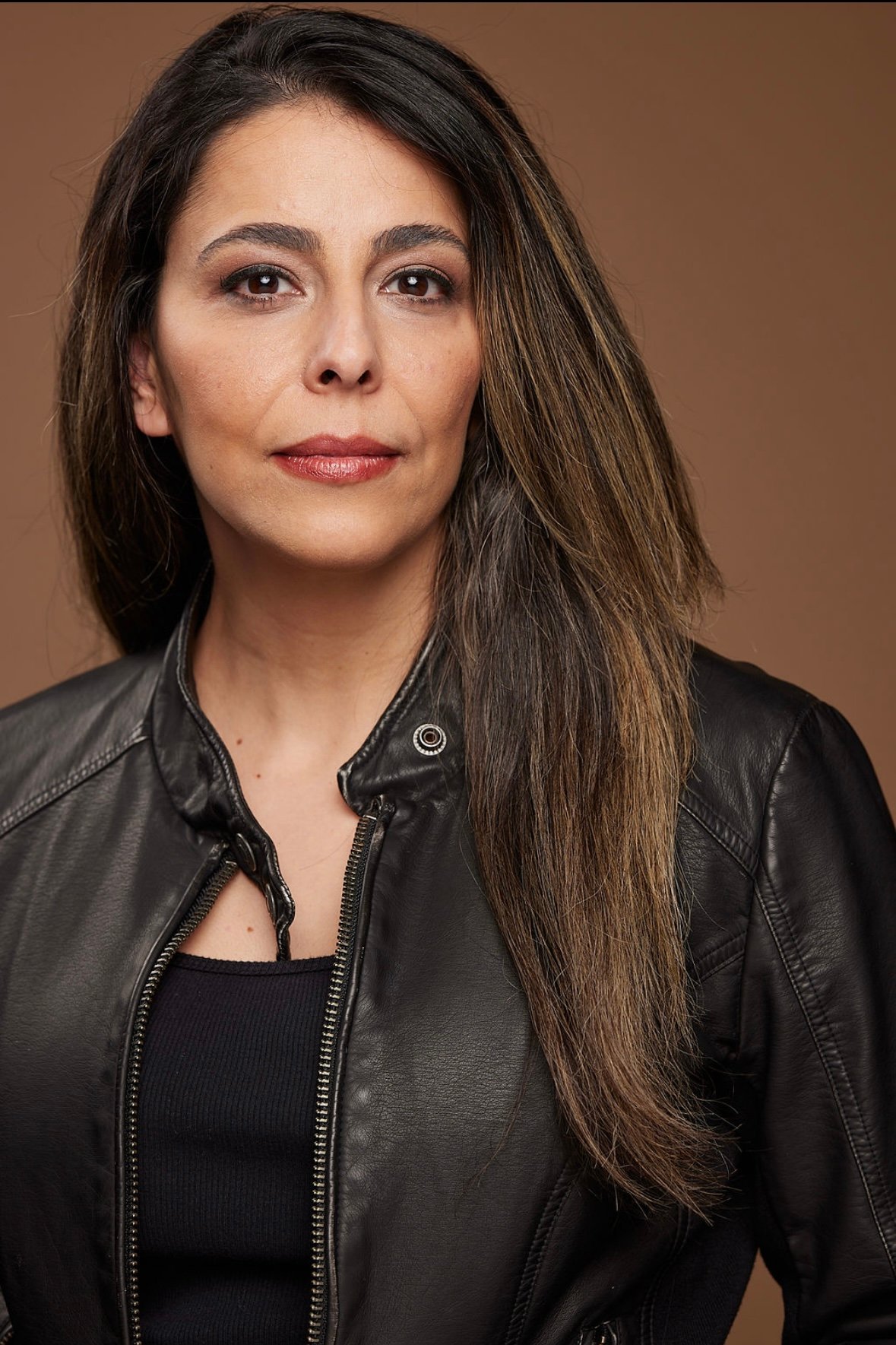 Azadeh Zanjani headshot 13